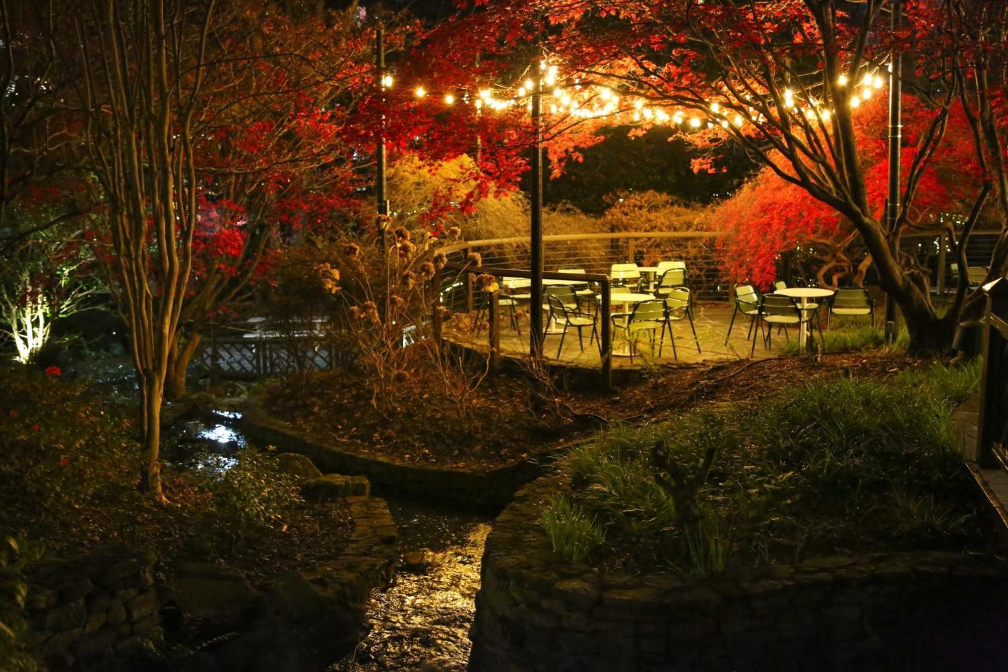 Crowne Plaza Atlanta Perimeter At Ravinia, An Ihg Hotel Exterior photo